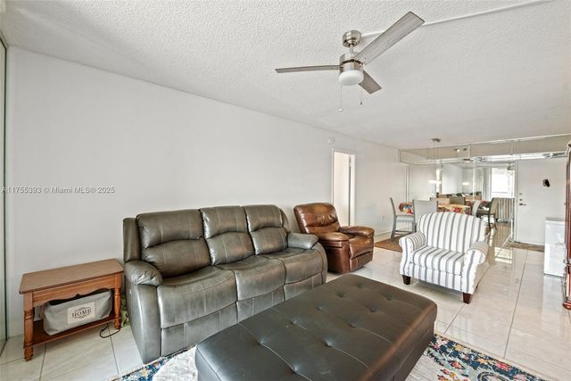 1000 Saint Charles Pl 603, Pembroke Pines, FL 33026