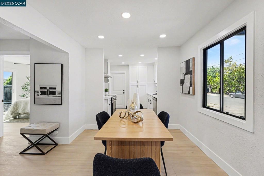 Image 9 of property listing at 2840 Mount Diablo St, Concord, CA 94518