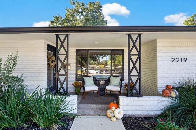 2219 Libbey Drive, Houston, TX 77018