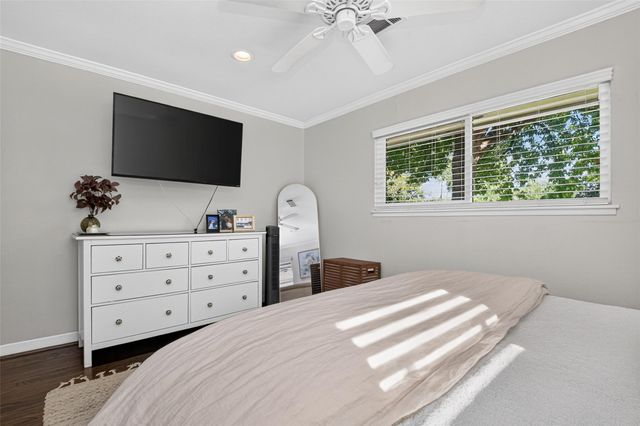 2219 Libbey Drive, Houston, TX 77018