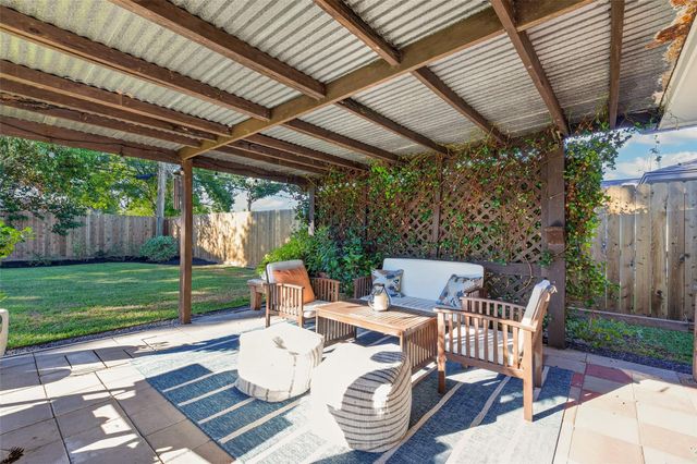 2219 Libbey Drive, Houston, TX 77018