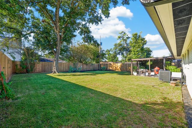 2219 Libbey Drive, Houston, TX 77018