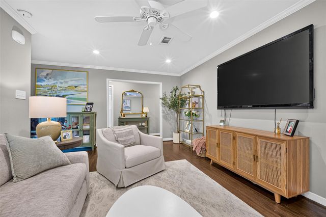 2219 Libbey Drive, Houston, TX 77018