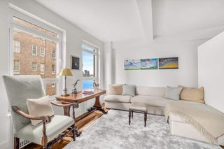 2 Beekman Pl Apt 9B, New York City, NY 10022