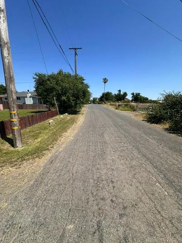 7249 W 4th St, Rio Linda, CA 95673