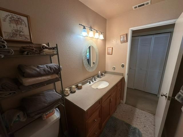 7249 W 4th St, Rio Linda, CA 95673
