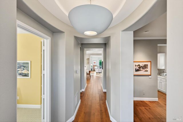 1193 Pearce Dr E, Sonoma, CA 95476