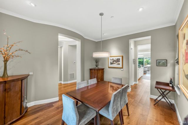 1193 Pearce Dr E, Sonoma, CA 95476