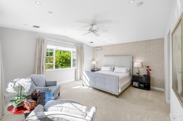 1193 Pearce Dr E, Sonoma, CA 95476