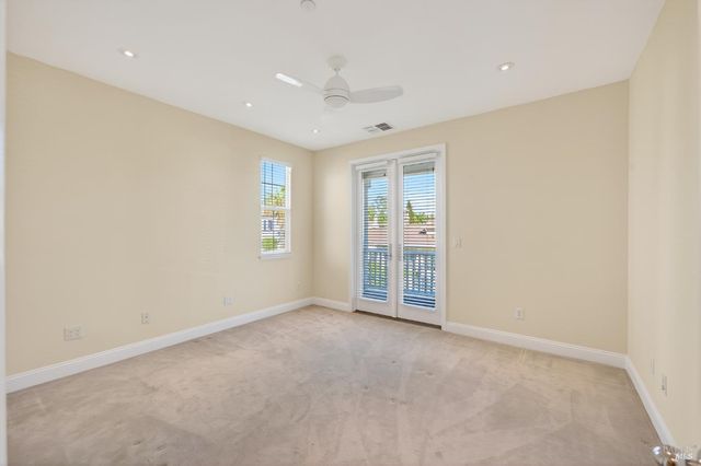 1193 Pearce Dr E, Sonoma, CA 95476