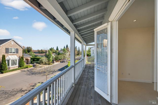 1193 Pearce Dr E, Sonoma, CA 95476