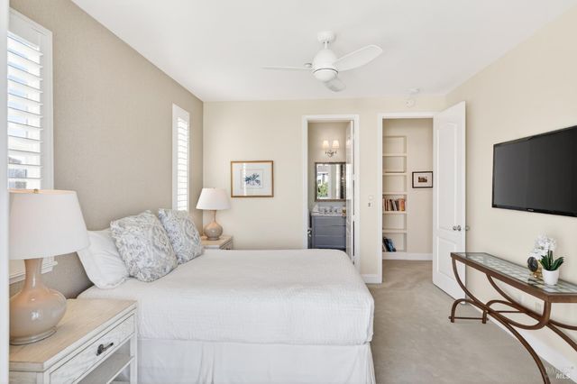 1193 Pearce Dr E, Sonoma, CA 95476