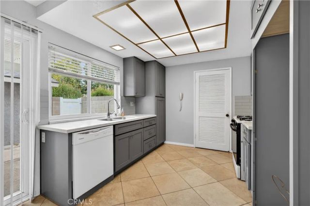 6178 Hefley, Westminster, CA 92683