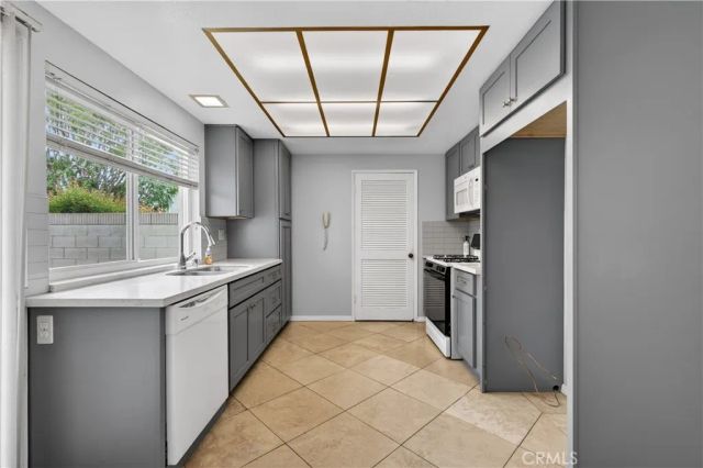 6178 Hefley, Westminster, CA 92683