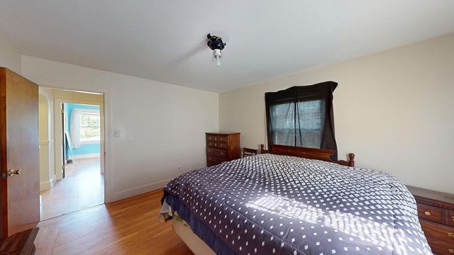 12 Miller St, Blackstone, MA 01504