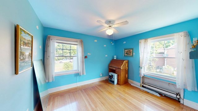 12 Miller St, Blackstone, MA 01504