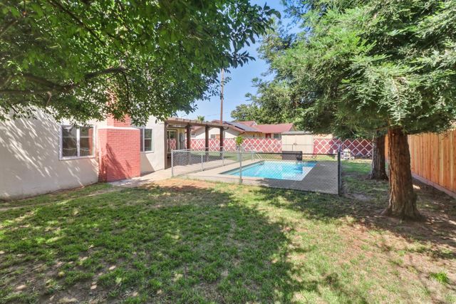 7436 Kanai Ave, Citrus Heights, CA 95621