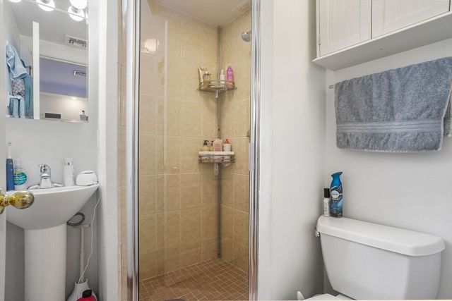 5 Dartmouth Pl, Boston, MA 02116