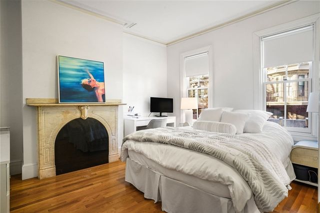 5 Dartmouth Pl, Boston, MA 02116