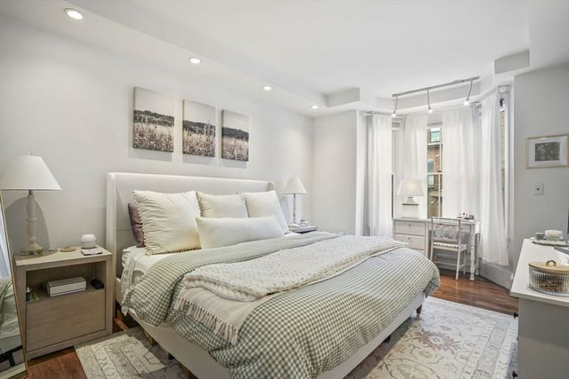 5 Dartmouth Pl, Boston, MA 02116