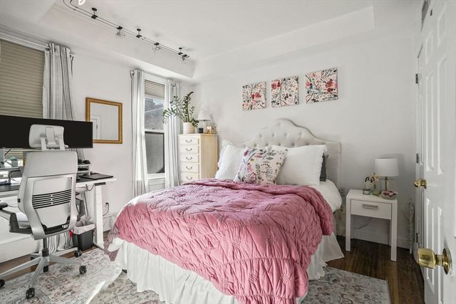 5 Dartmouth Pl, Boston, MA 02116