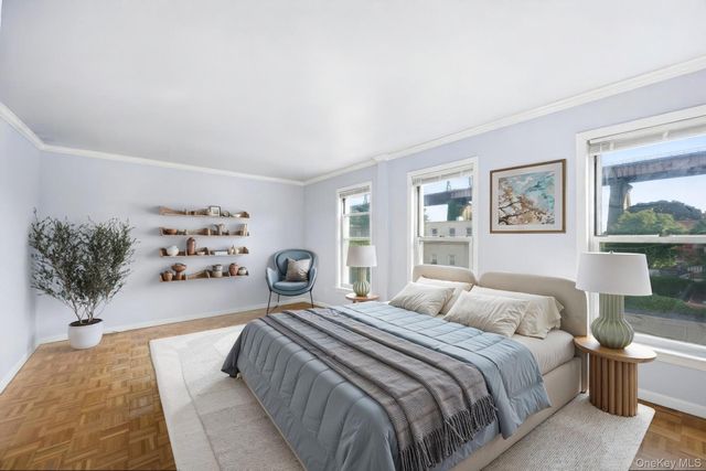 21-08 Ditmars Boulevard, Astoria, NY 11105