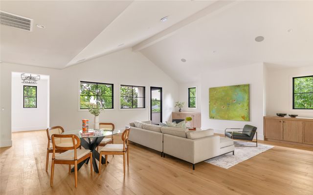 6947 Ellsworth Avenue, Dallas, TX 75214