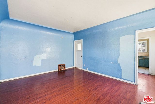 2512 W 60th Street, Los Angeles, CA 90043