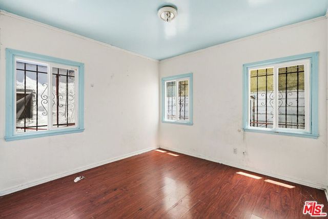 2512 W 60th Street, Los Angeles, CA 90043