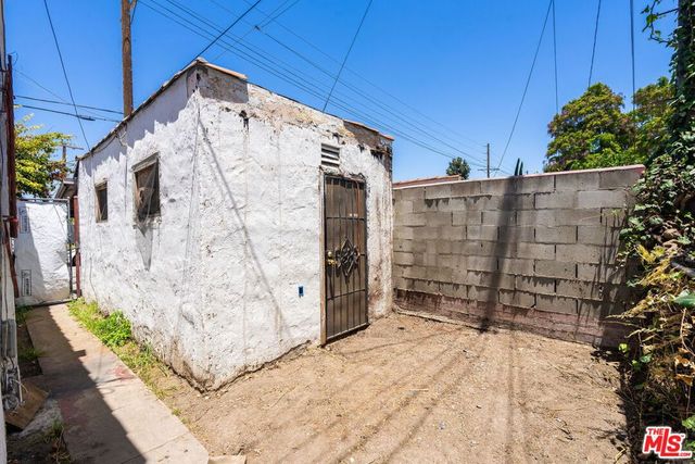 2512 W 60th Street, Los Angeles, CA 90043
