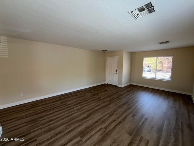 17049 W MARSHALL Lane, Surprise, AZ 85388