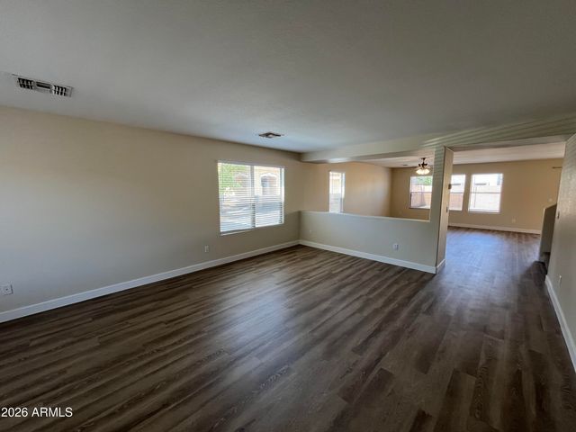17049 W MARSHALL Lane, Surprise, AZ 85388