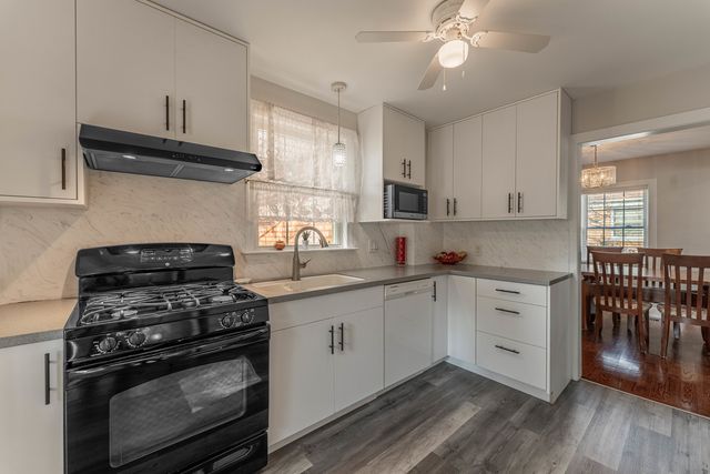 500 N IRVING Avenue, Hillside, IL 60162