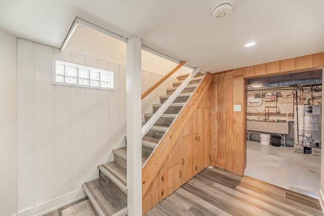 500 N IRVING Avenue, Hillside, IL 60162