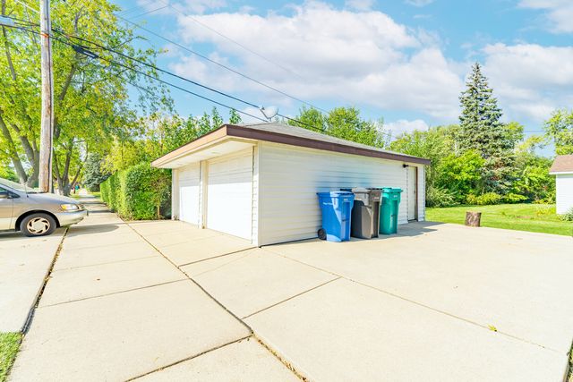 500 N IRVING Avenue, Hillside, IL 60162
