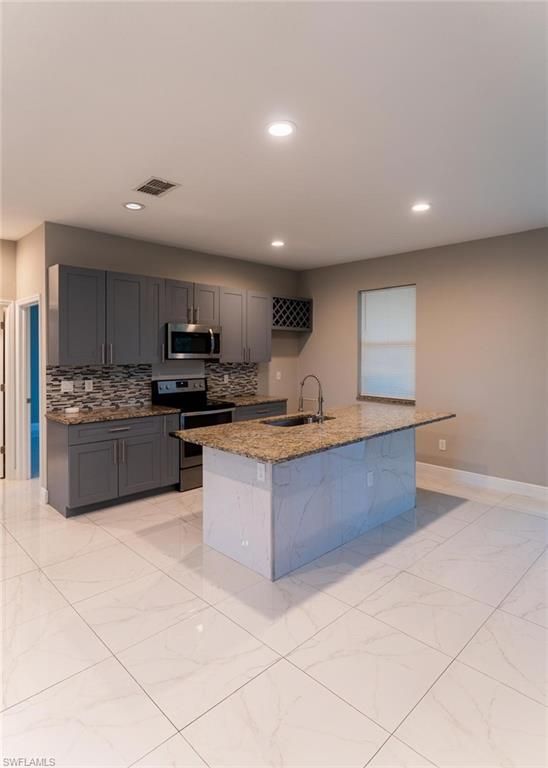 2917 5th ST SW, LEHIGH ACRES, FL 33976 — photo 3
