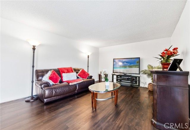 6601 Chapman Avenue, Garden Grove, CA 92845