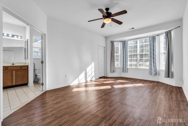 18 Hartack Road, Manalapan, NJ 07726