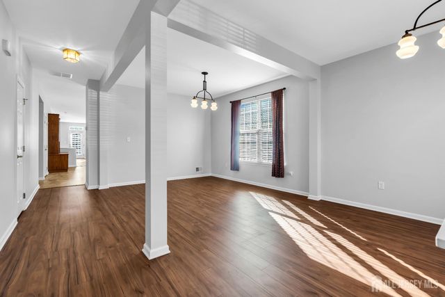 18 Hartack Road, Manalapan, NJ 07726