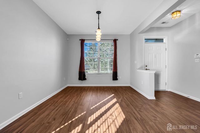 18 Hartack Road, Manalapan, NJ 07726