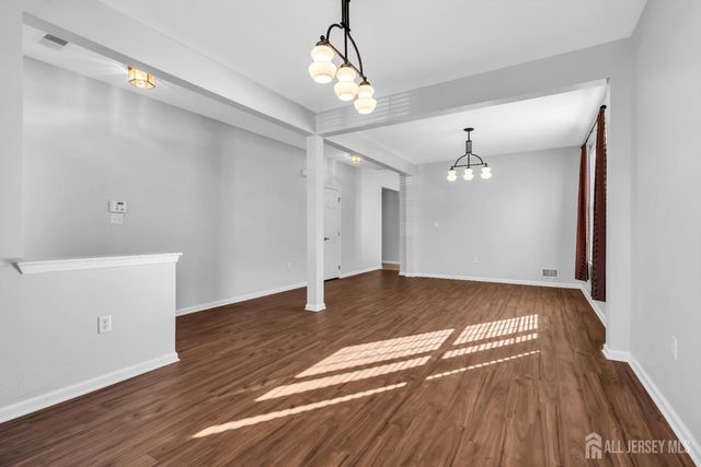 18 Hartack Road, Manalapan, NJ 07726