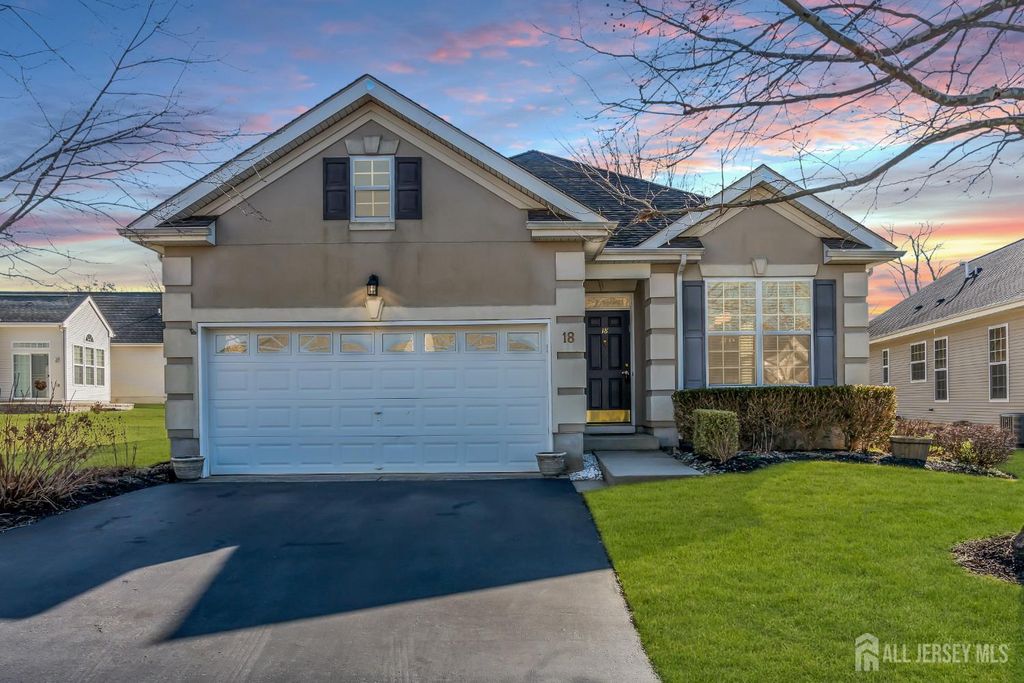 18 Hartack Road, Manalapan, NJ 07726