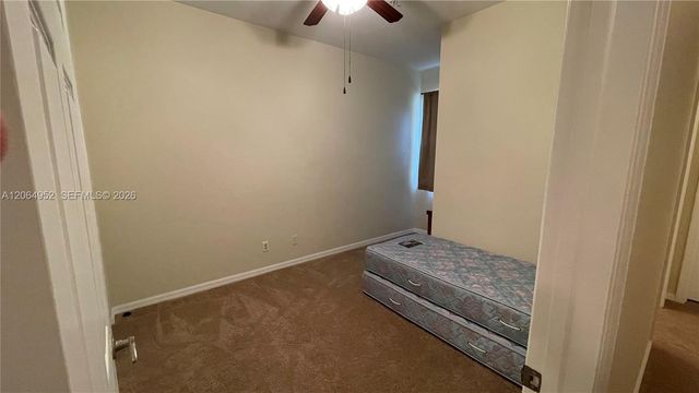 1015 Pipers Cay Dr, West Palm Beach, FL 33415