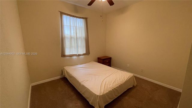 1015 Pipers Cay Dr, West Palm Beach, FL 33415