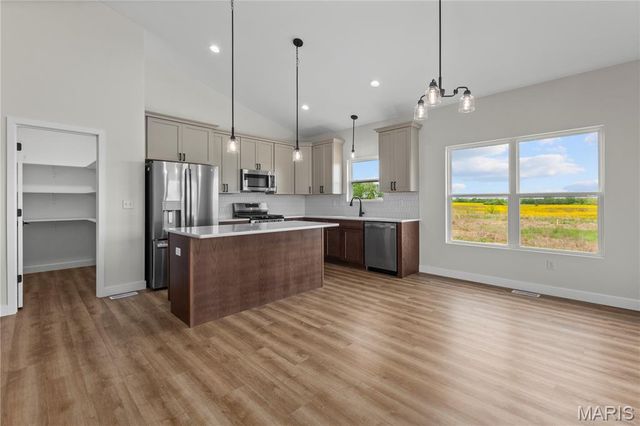 914 Seneca Drive, Waterloo, IL 62298