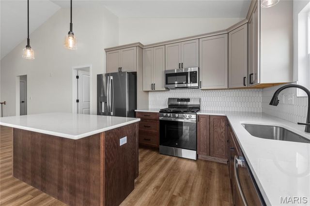 914 Seneca Drive, Waterloo, IL 62298