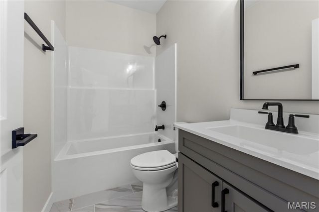 914 Seneca Drive, Waterloo, IL 62298