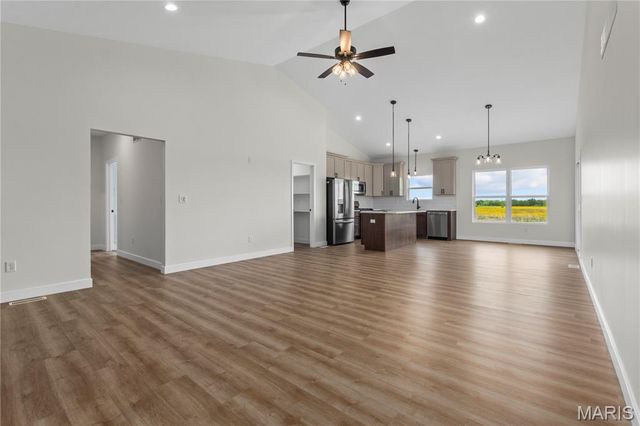 914 Seneca Drive, Waterloo, IL 62298