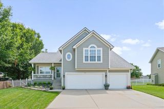 707 Joseph Street, Liberty, MO 64068