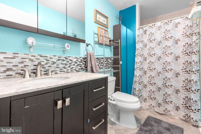 408 SULLIVAN DR, Fredericksburg, VA 22405